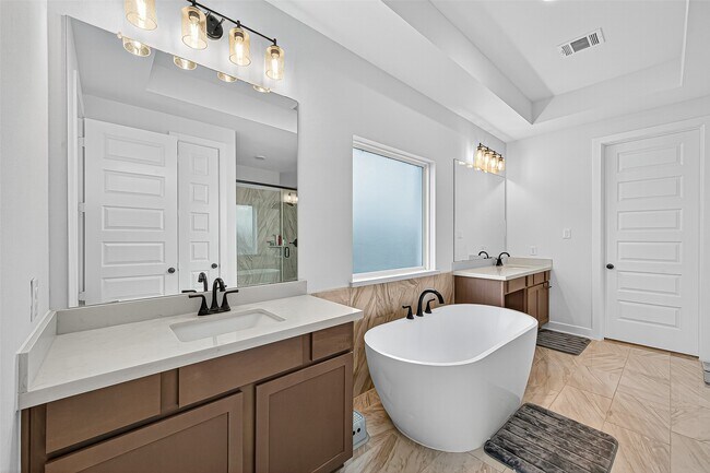 Building Photo - 8735 Flounder Rosa Ln
