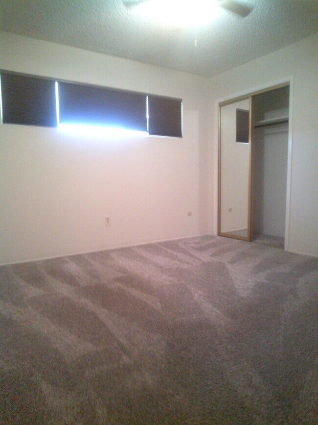 Building Photo - 6400 Cochran Dr