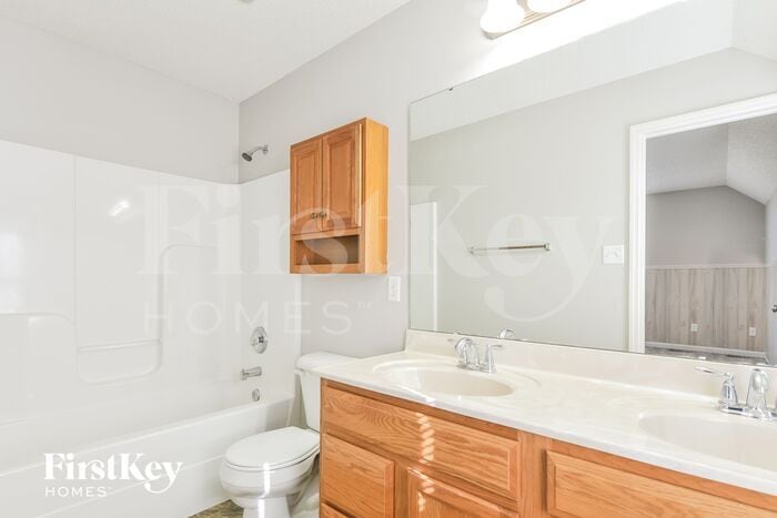 Building Photo - 3528 Barter St