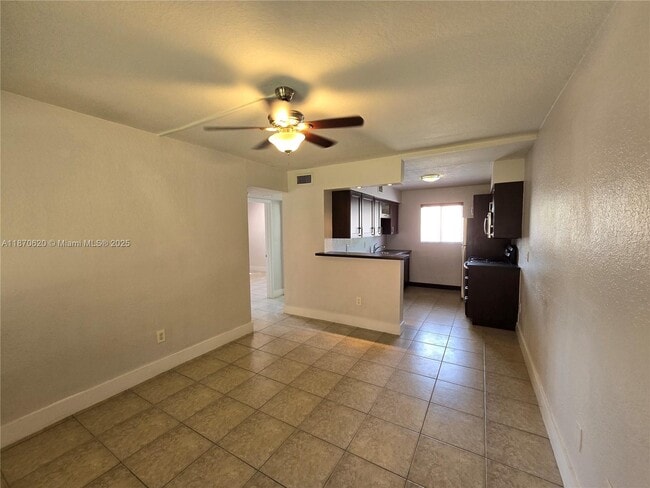 Primary Photo - 2330 NW 11th St