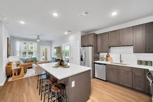 Building Photo - The Delta Pearland