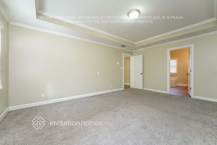 Building Photo - 5055 Shadow Path Ln SW