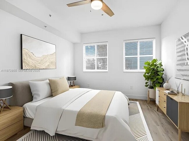 Building Photo - 2954 SW 25th Ter