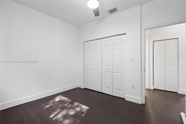 Building Photo - 1180 NE 41st Ave