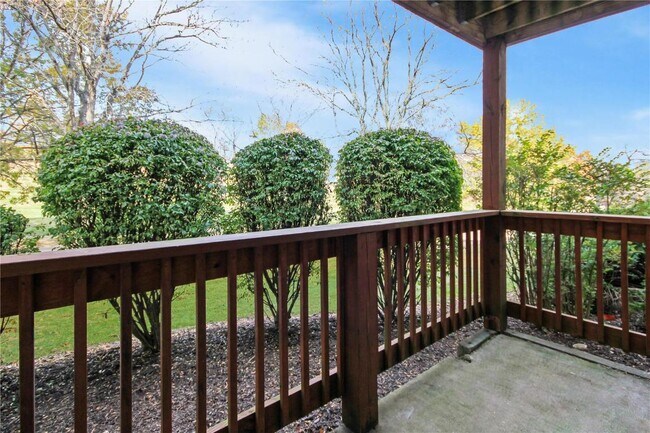 Building Photo - 17048 Sandalwood Creek Dr