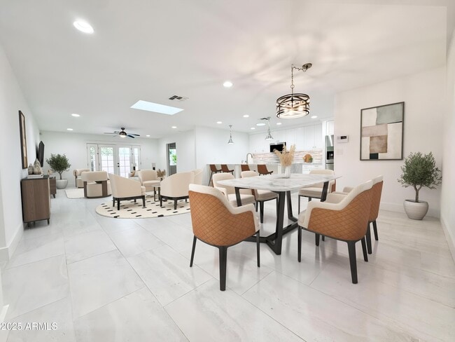 Building Photo - 6953 E Lafayette Blvd