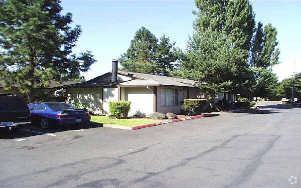 Building Photo - Glenview Woods