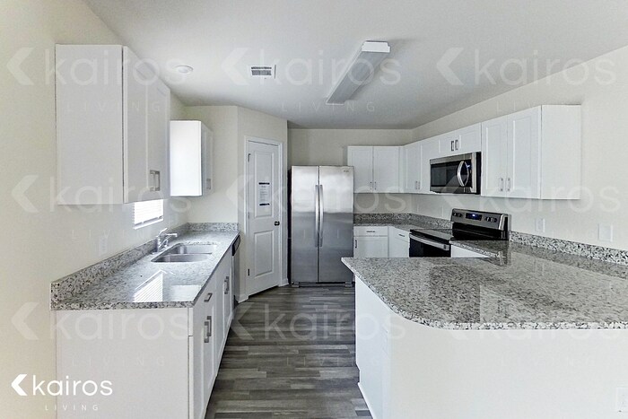 Building Photo - 15601 Briar Forest Dr