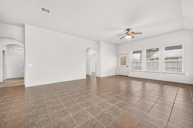 Building Photo - 24302 Bella Florence Dr