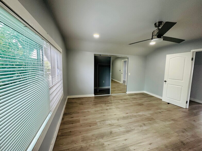 Building Photo - 2707 Cridge St