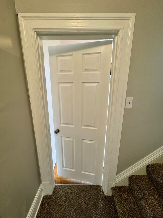 Building Photo - 111 S Ohio St