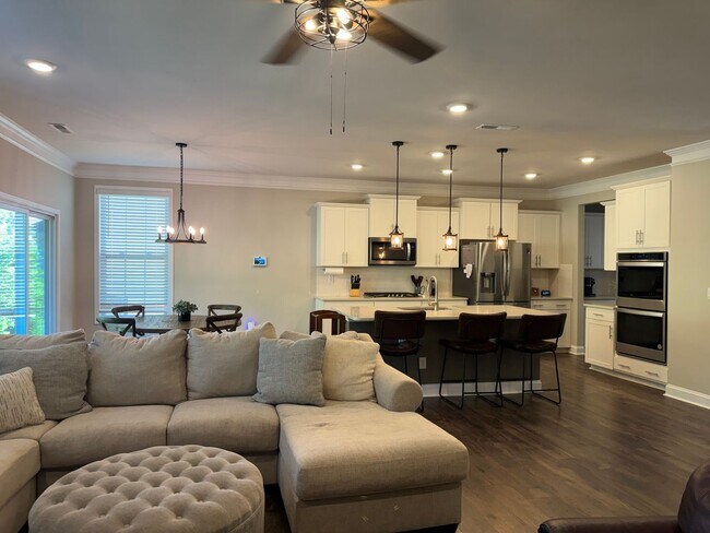 Building Photo - FIVE Bedroom Home in Iron Stations's The Farm at Ingleside!