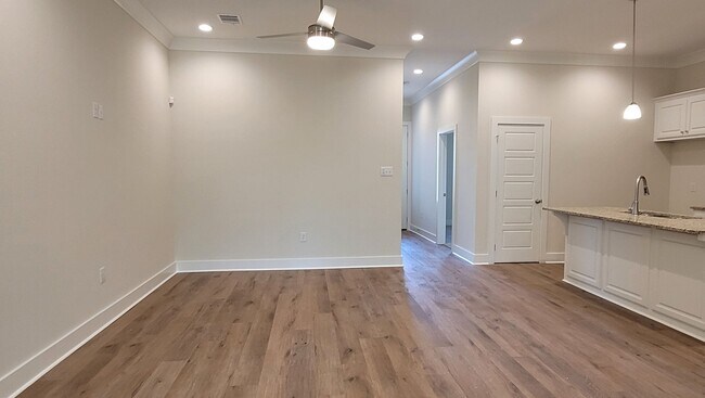 Building Photo - 16157 Chancel Ave