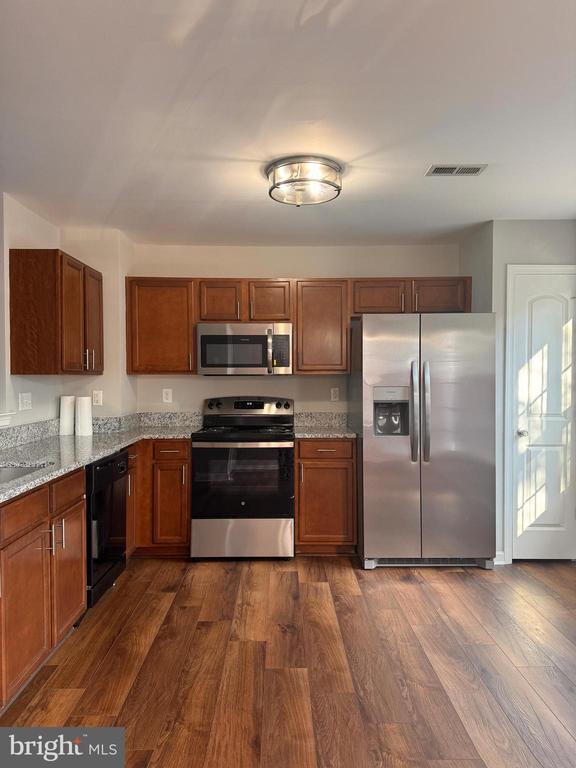 Building Photo - 220 South St