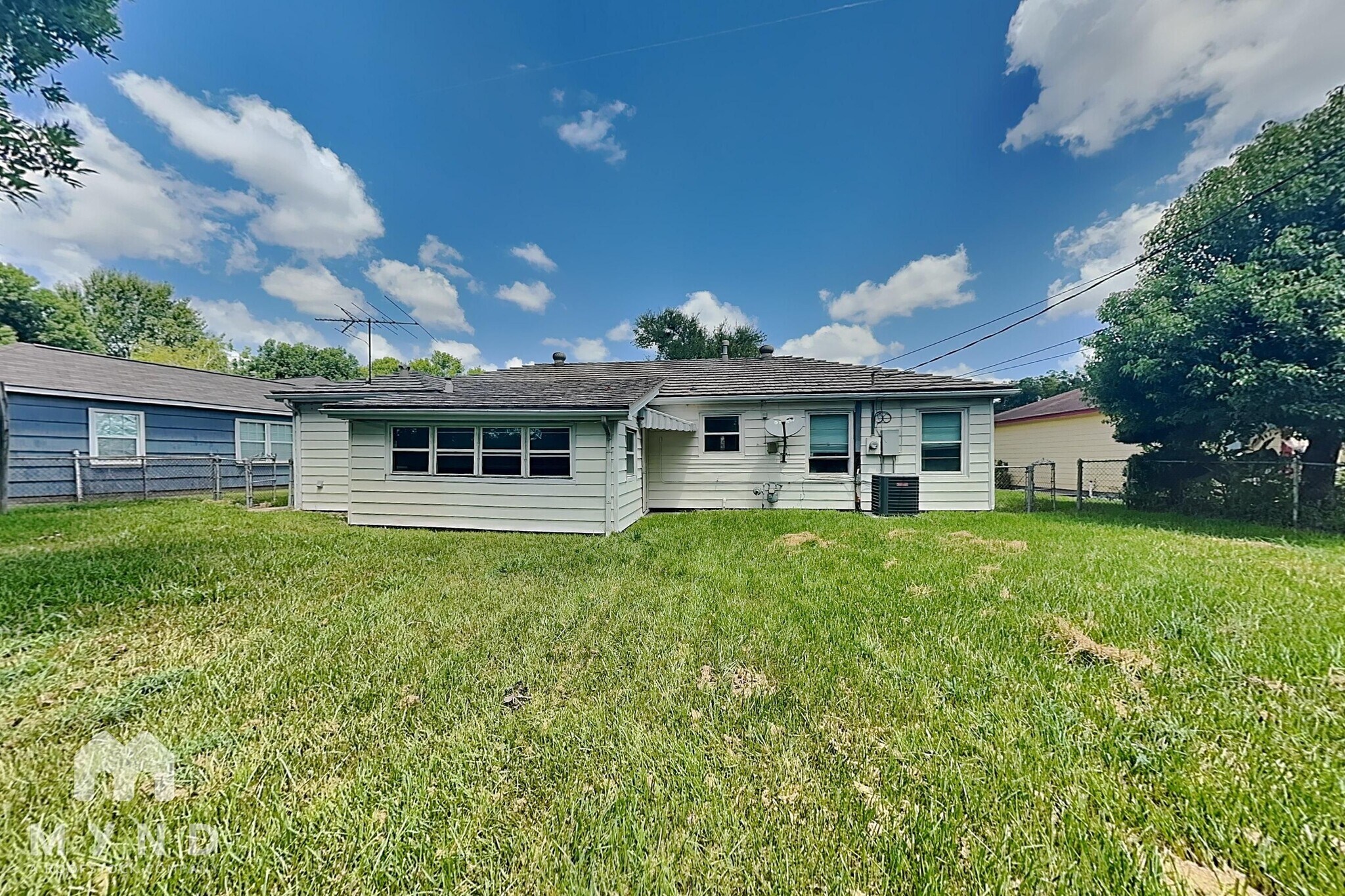 Building Photo - 7538 Vista Verde St