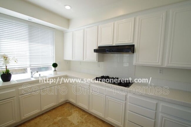 Building Photo - 2836 Limestone Dr