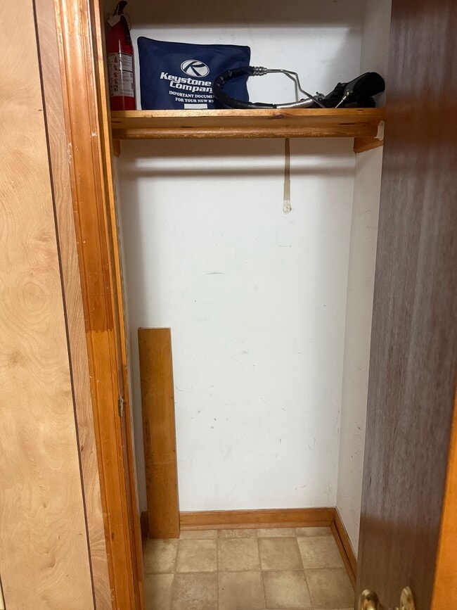 Building Photo - 85 Wilson St