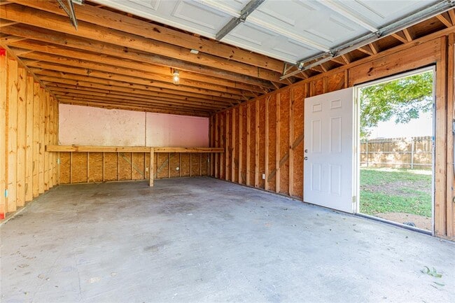 Building Photo - 2946 Pannell St