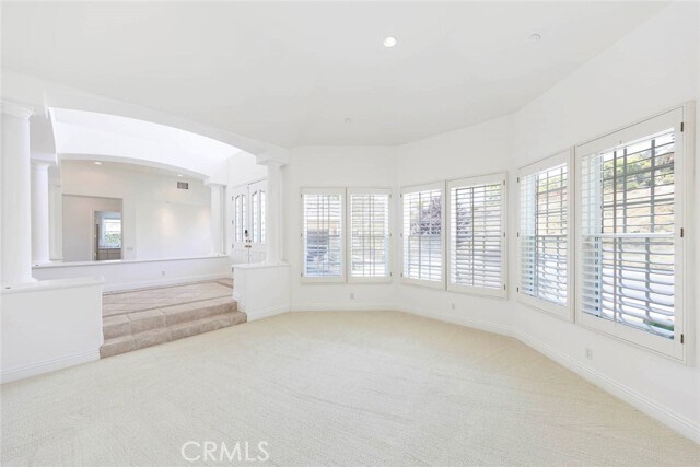 Building Photo - 12 San Remo