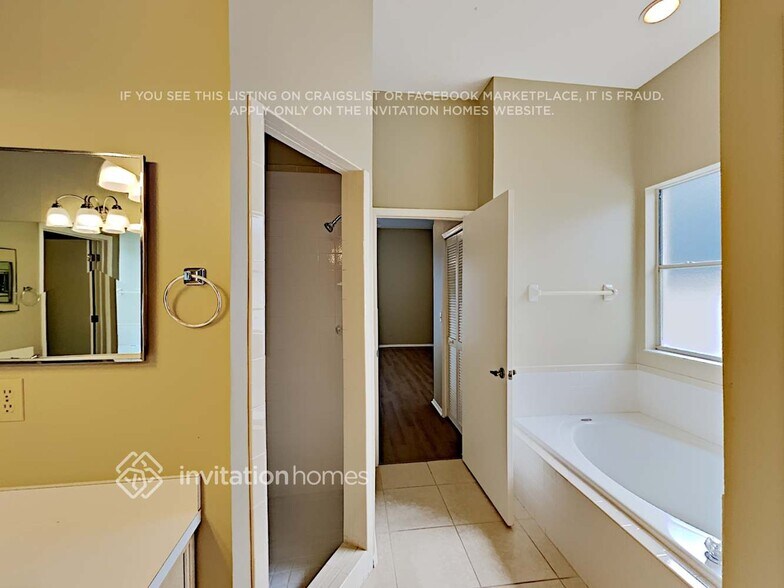 Building Photo - 9641 Norchester Cir