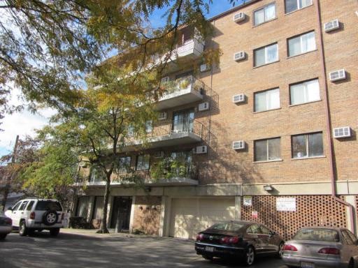 Building Photo - 2320 N Nordica Ave