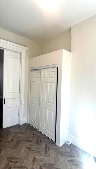 Building Photo - 18A Vernon Ave