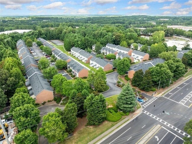 Building Photo - 801 Old Peachtree Rd NE