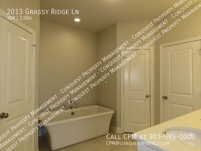 Building Photo - 2013 Grassy Ridge Ln