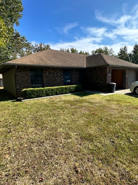 Unit B - 1016 N 16th St