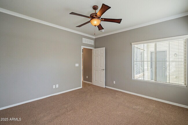 Building Photo - 2153 W Barwick Dr