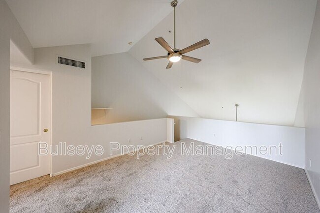 Building Photo - 3716 E University Dr
