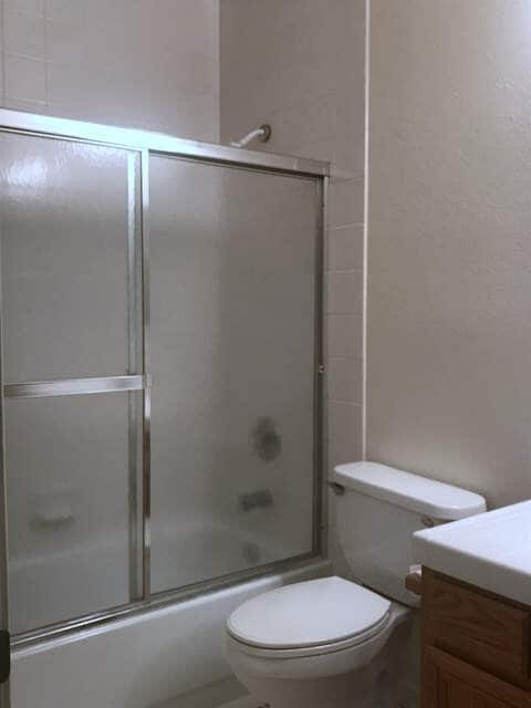 Building Photo - Beautiful 4 bedroom, 2 bath single story h...