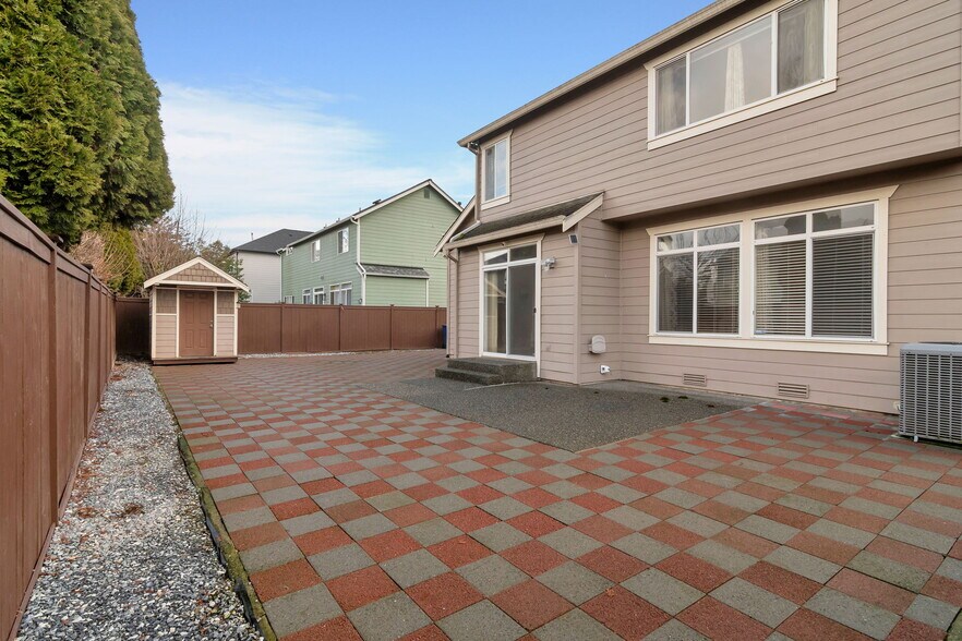 Building Photo - 12730 SE 302nd St