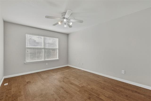 Building Photo - 936 Englewood Ln