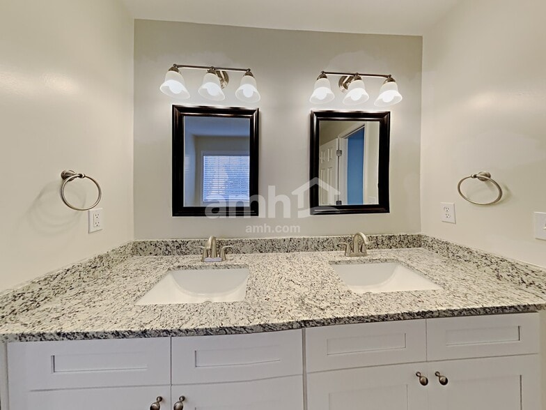 Building Photo - 1855 Sosebee Farm Rd