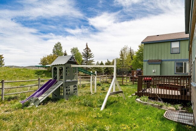 Building Photo - 4 Bed, 2.5 Bath Home in Trailside’s Sun Meadow Neighborhood