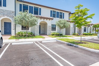 Building Photo - 11811 SW 246 Terrace