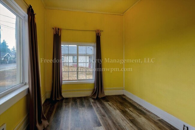 Building Photo - 1316 Rose St