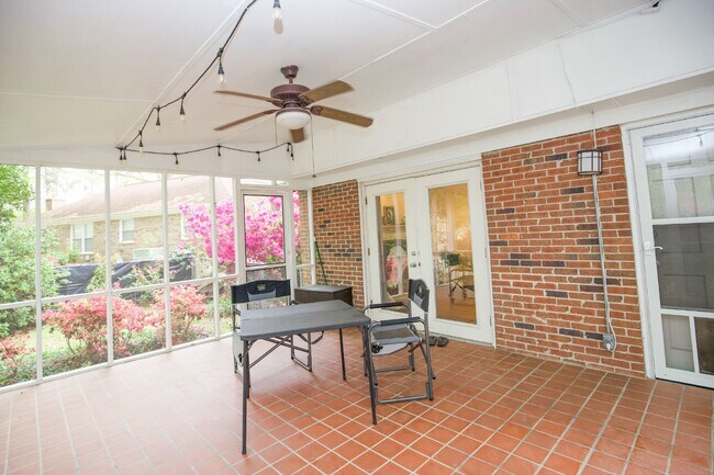 Building Photo - Spacious 3 Bedroom Home in Fayetteville, NC - Perfect for Family Living!