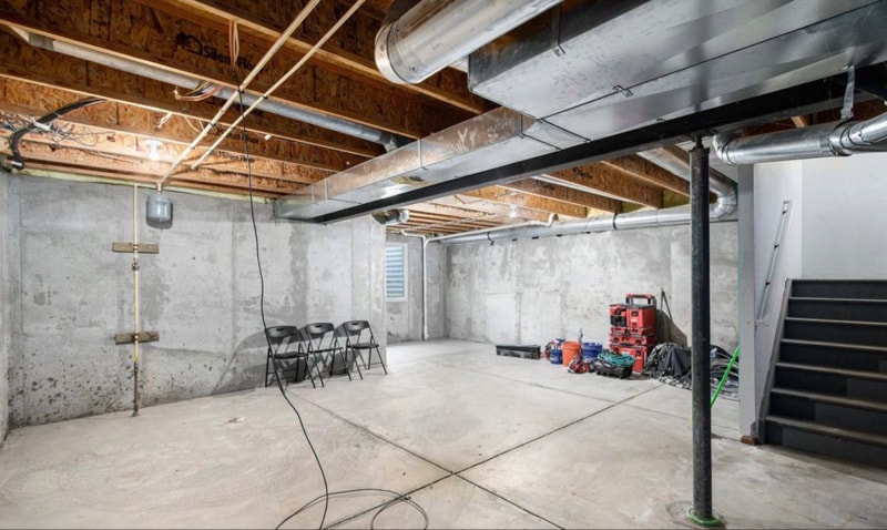 Building Photo - 5115 Corbett Dr