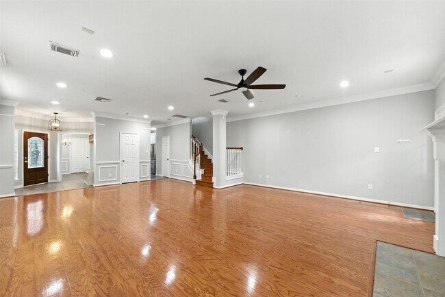 Building Photo - 5115 Inker St