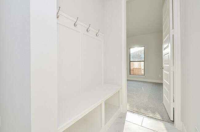 Building Photo - 25107 Wilderness Hvn Ln