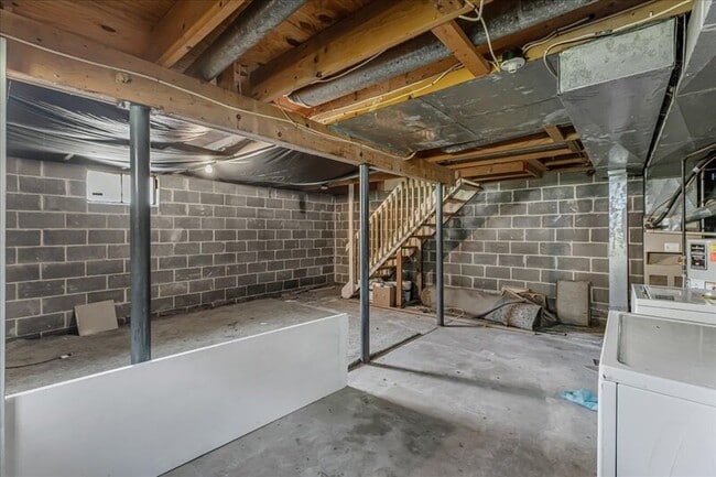Building Photo - 26 Boro Commons
