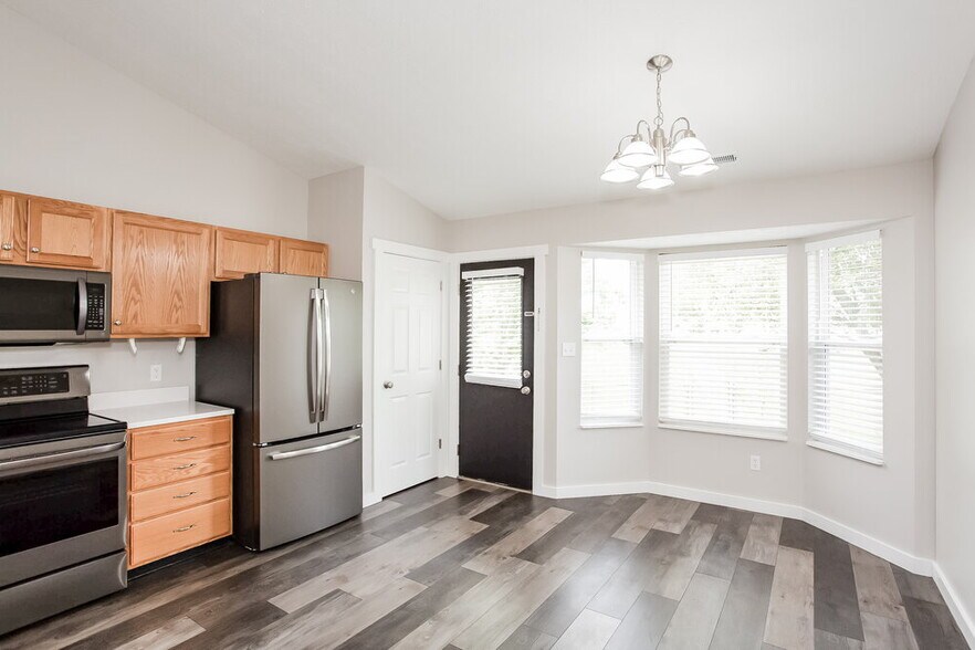 Building Photo - 5620 Willowridge Ct