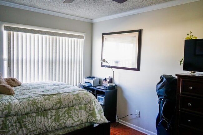 Building Photo - 695-A1A A1A N