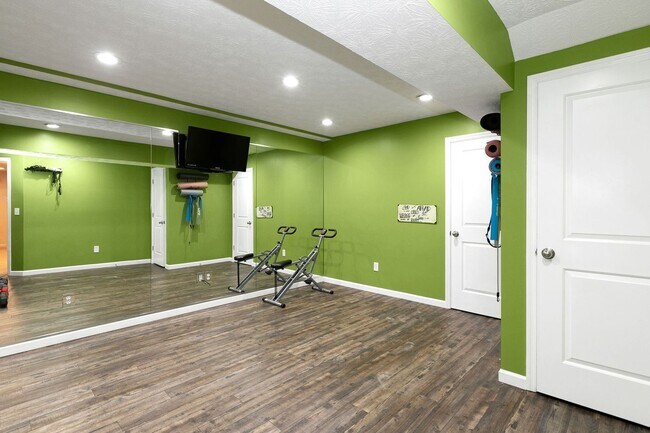 Building Photo - Spacious 4BR House in South Lebanon