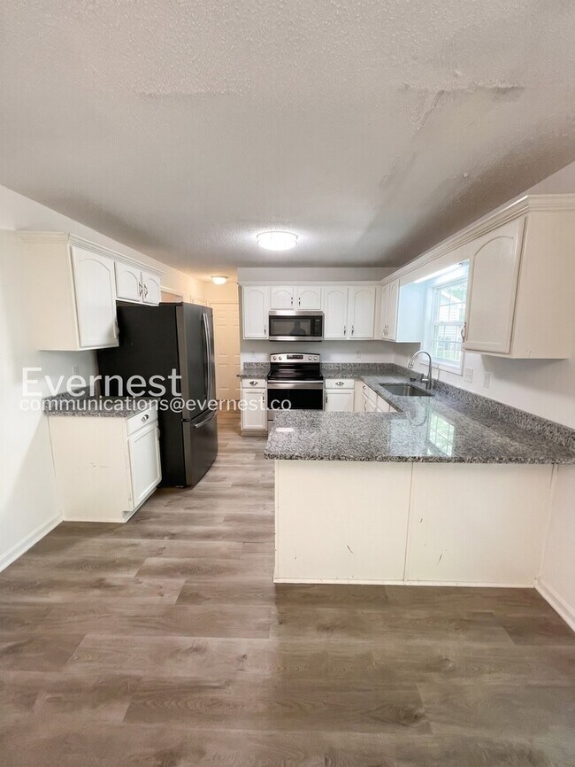 Building Photo - 2503 Elkmont Dr