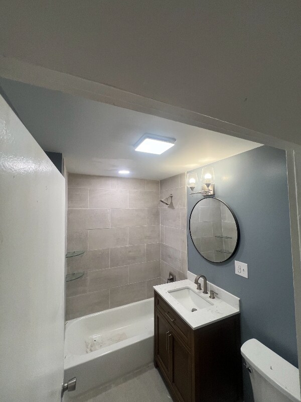 Building Photo - 809 N Harrison St