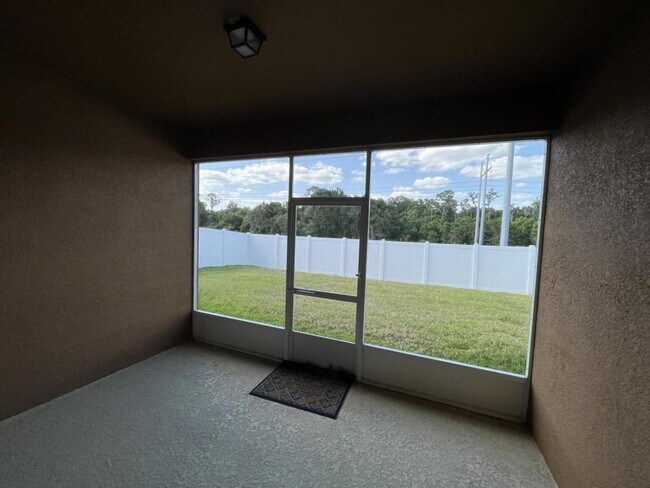 Building Photo - 11306 Leland Groves Dr