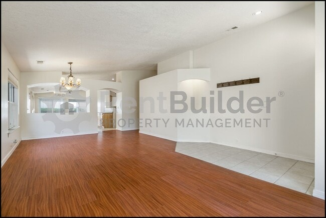 Building Photo - ***ARRIVING SOON*** CALL US TODAY AT (505)...